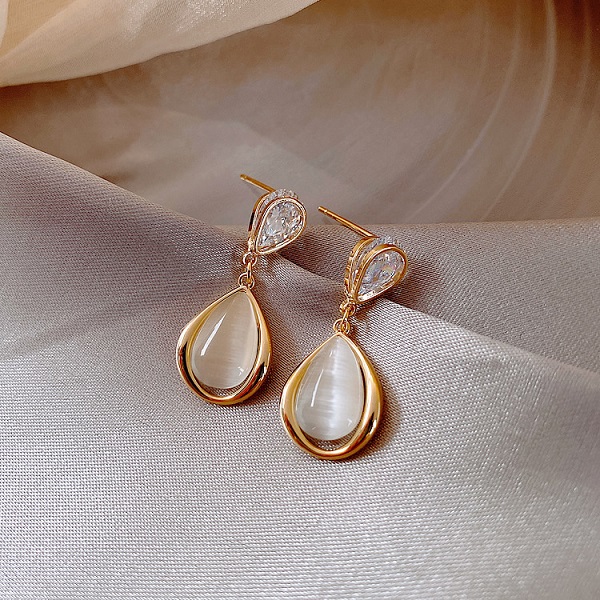 Gold Plated Water Drop Earrings