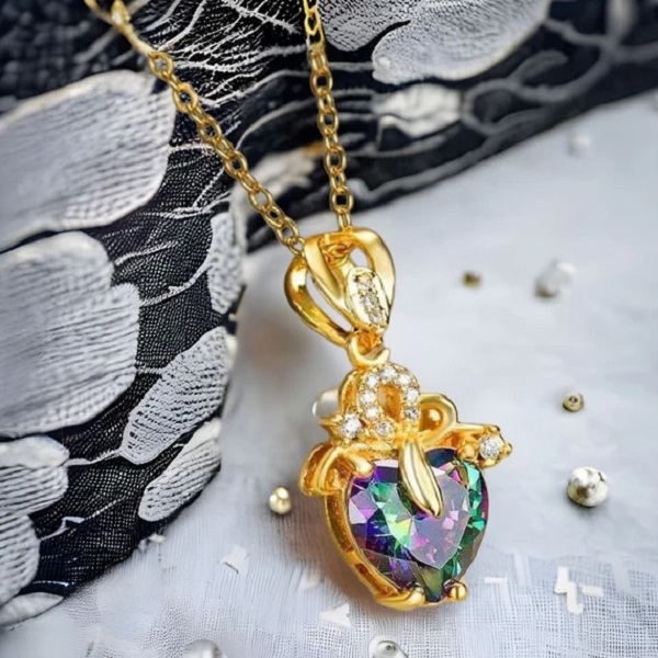 Crystal Heart Pendant Necklace